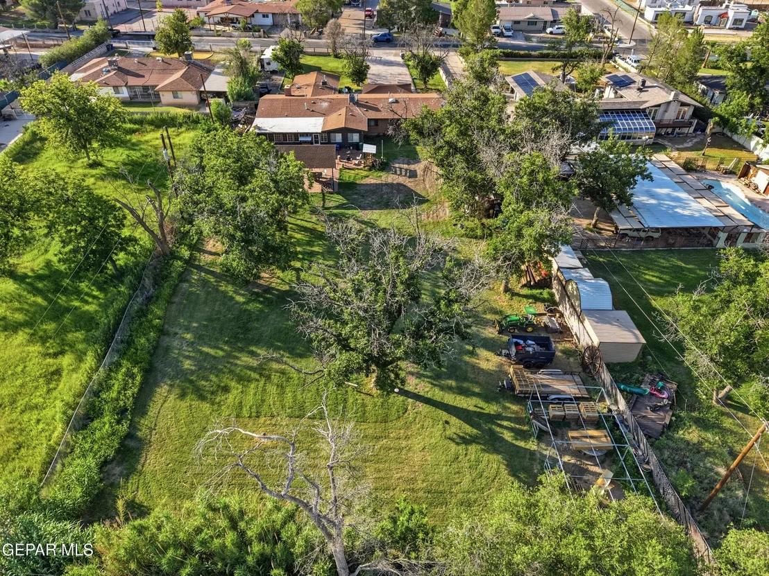 Photo of 216 SMITH Road