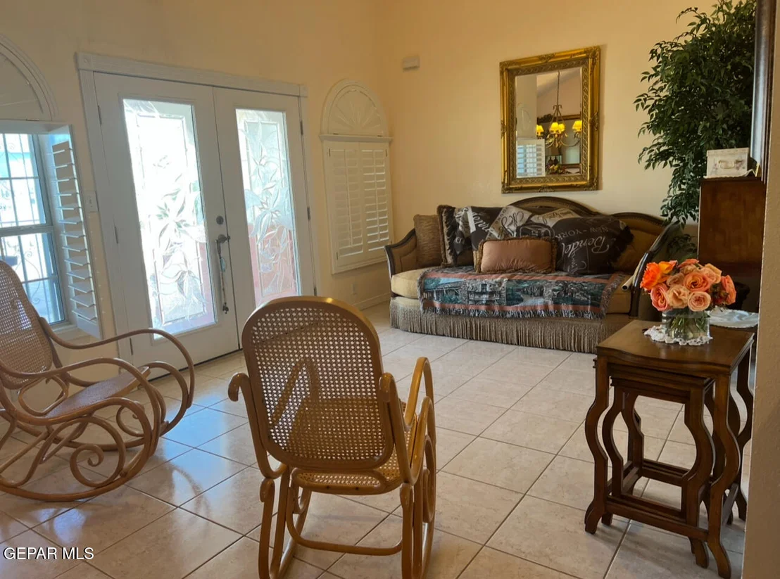 Photo of 225 PEYTON Road