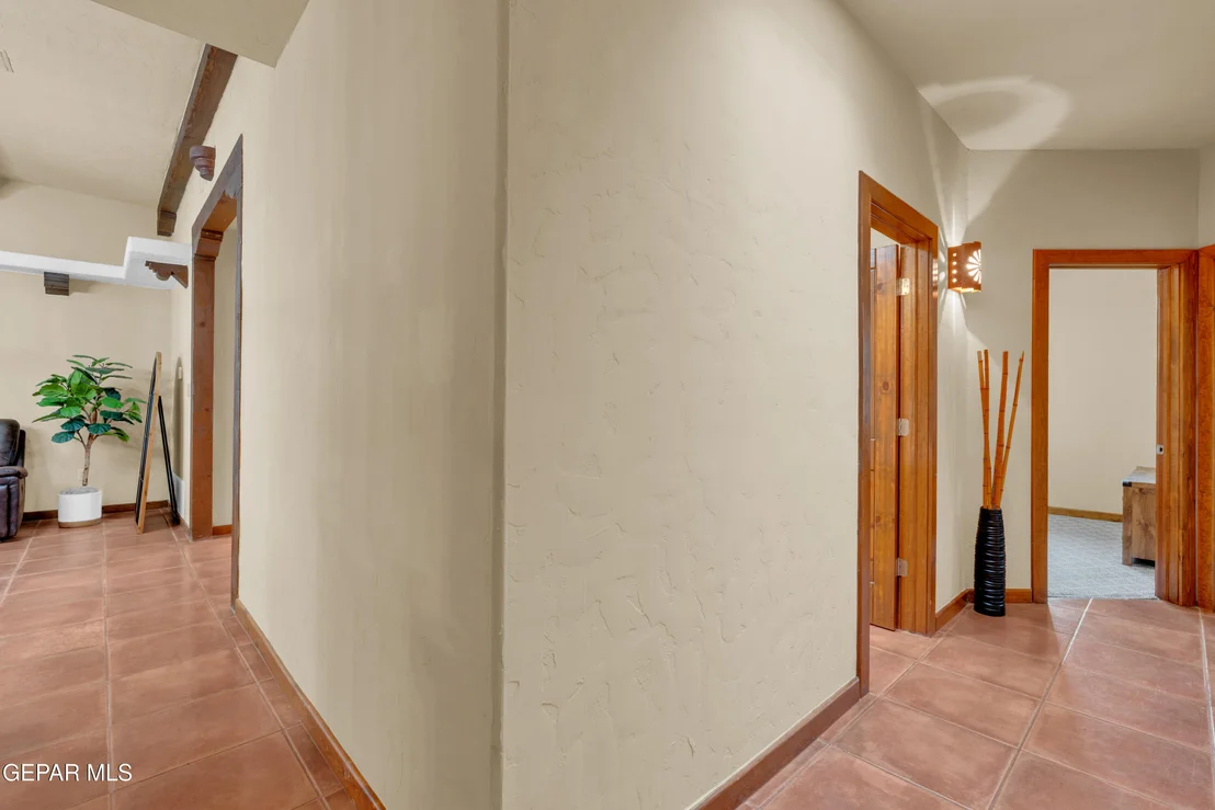 Photo of 1072 LOS MOROS Drive