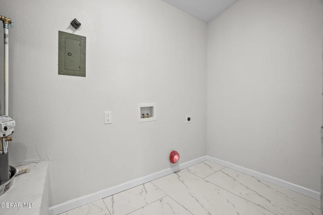 Photo of 919 N CLARK Drive