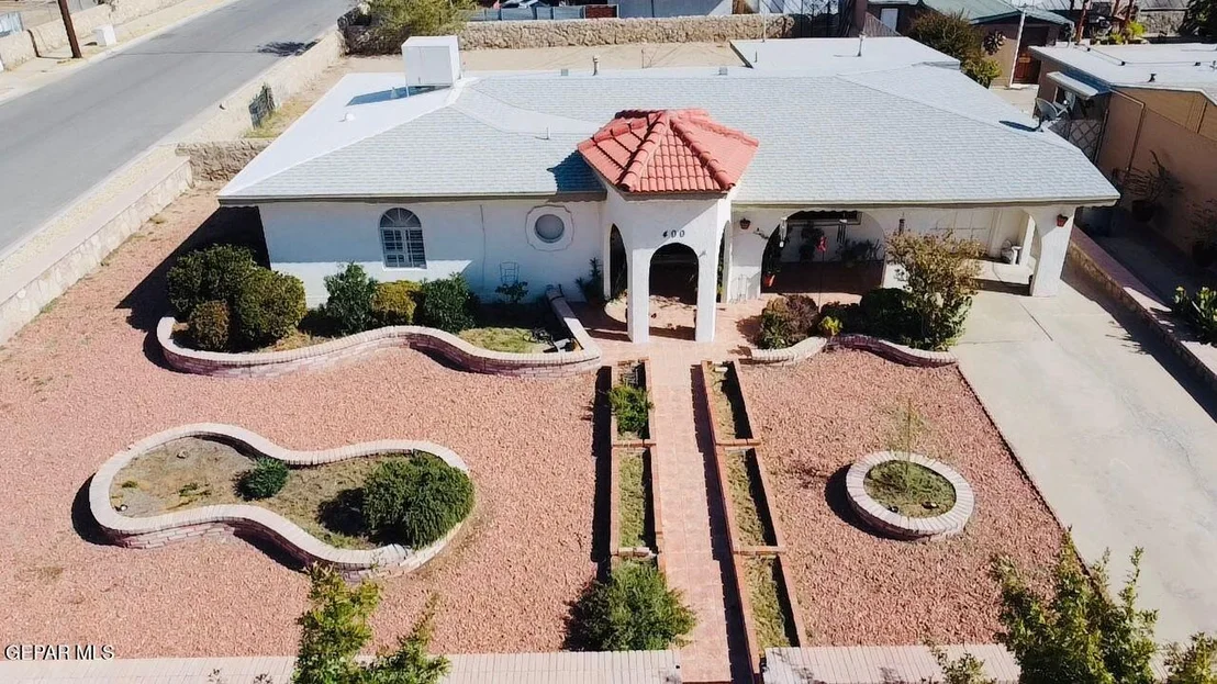 Photo of 400 De Vargas Drive