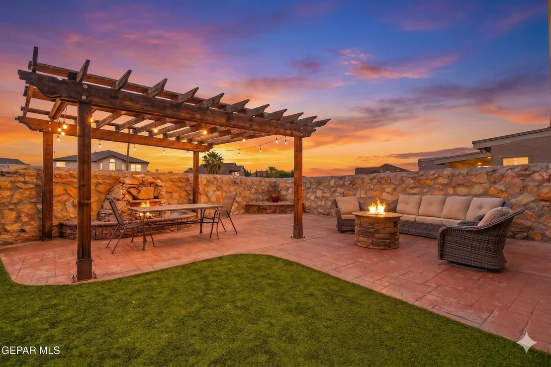 Photo of 5017 MOON RANCH Lane