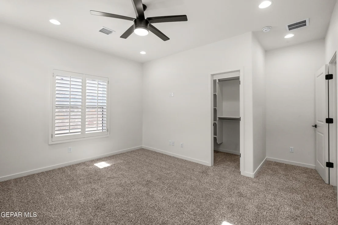 Photo of 13812 Summer View Avenue