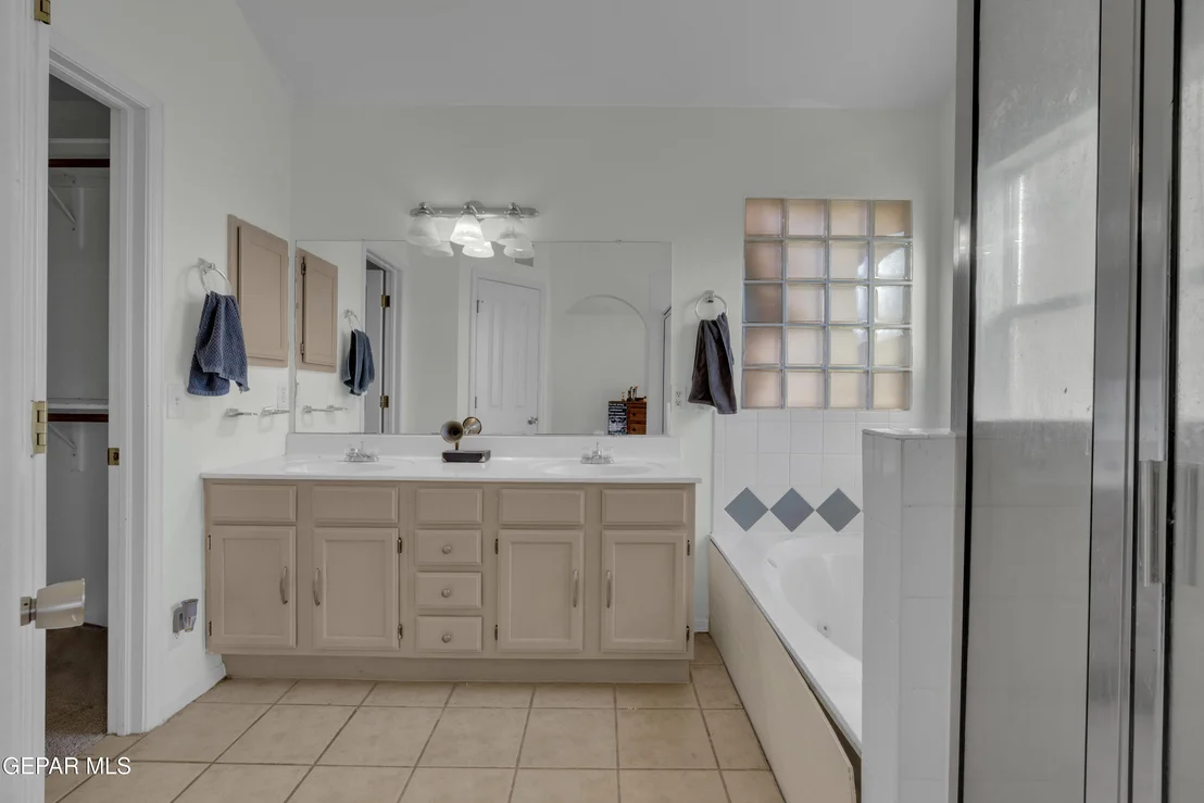 Photo of 4312 JOHN B OBLINGER Drive