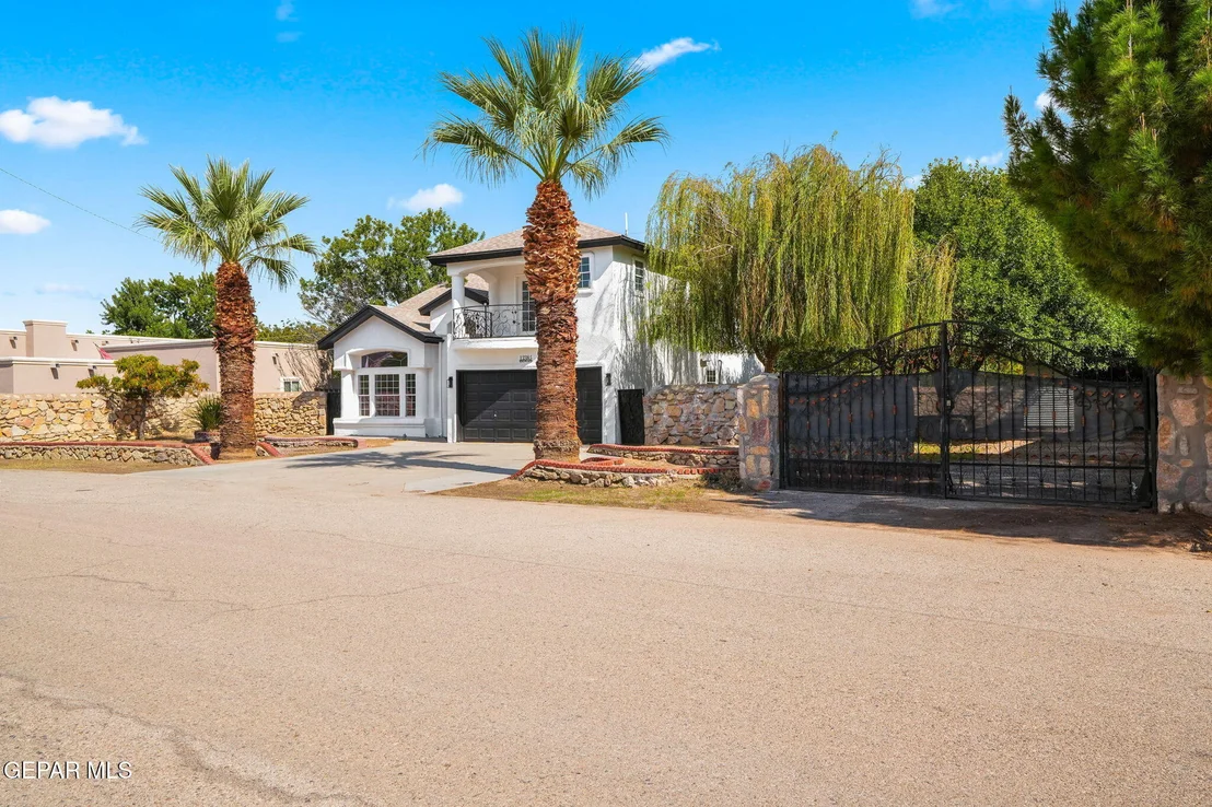 Photo of 12385 Orchard Park