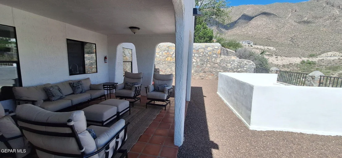 Photo of 656 MOONDALE Drive