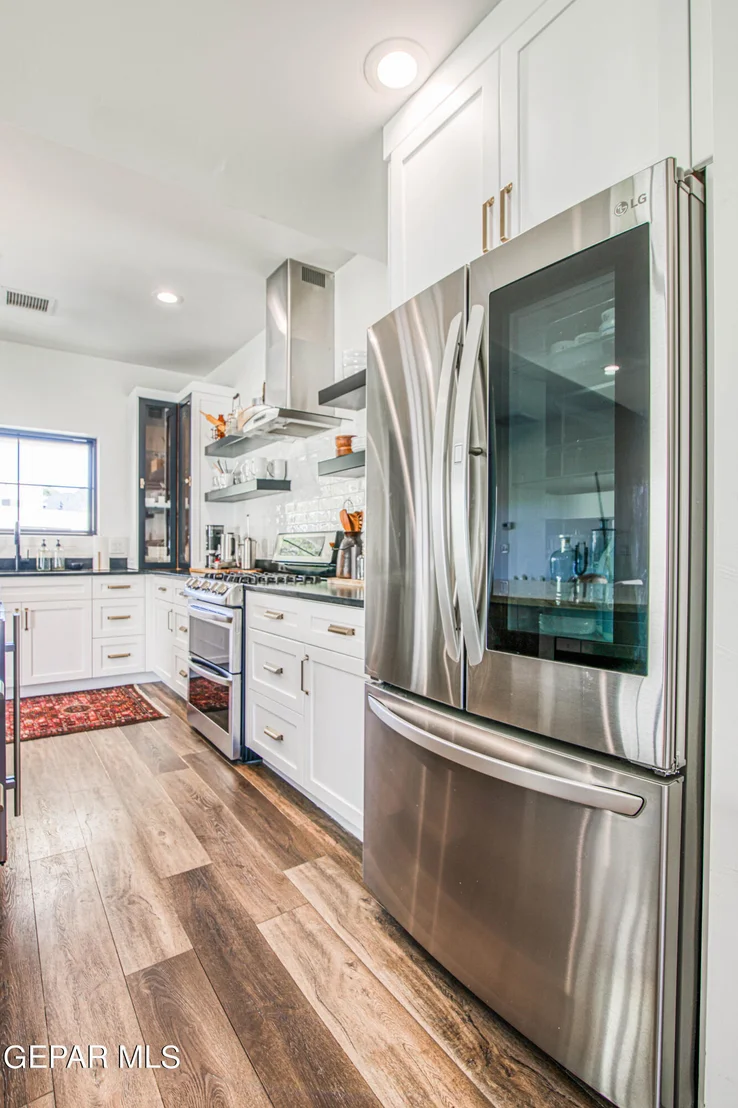 Photo of 1206 STOCKWELL Lane