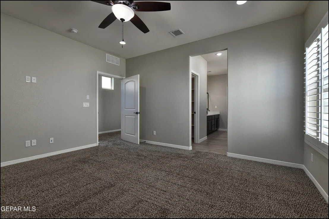 Photo of 4553 Mark Avizo St