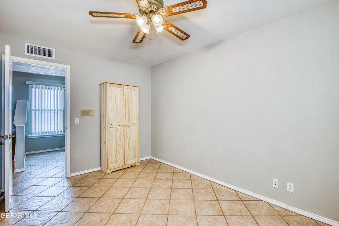 Photo of 2915 STONE EDGE Road