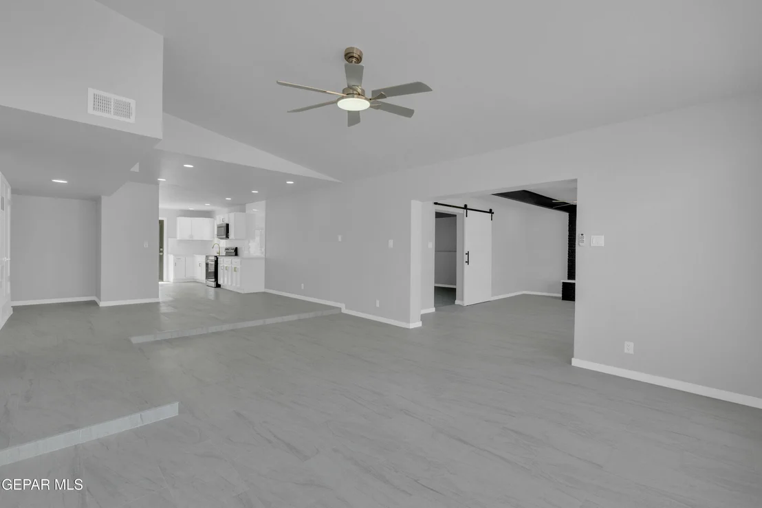Photo of 5106 ANTONIO Avenue