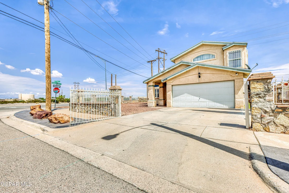 Photo of 10928 REEF SANDS Drive