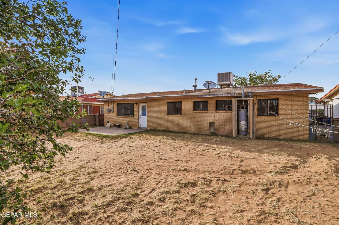 Photo of 5852 STURGEON Drive