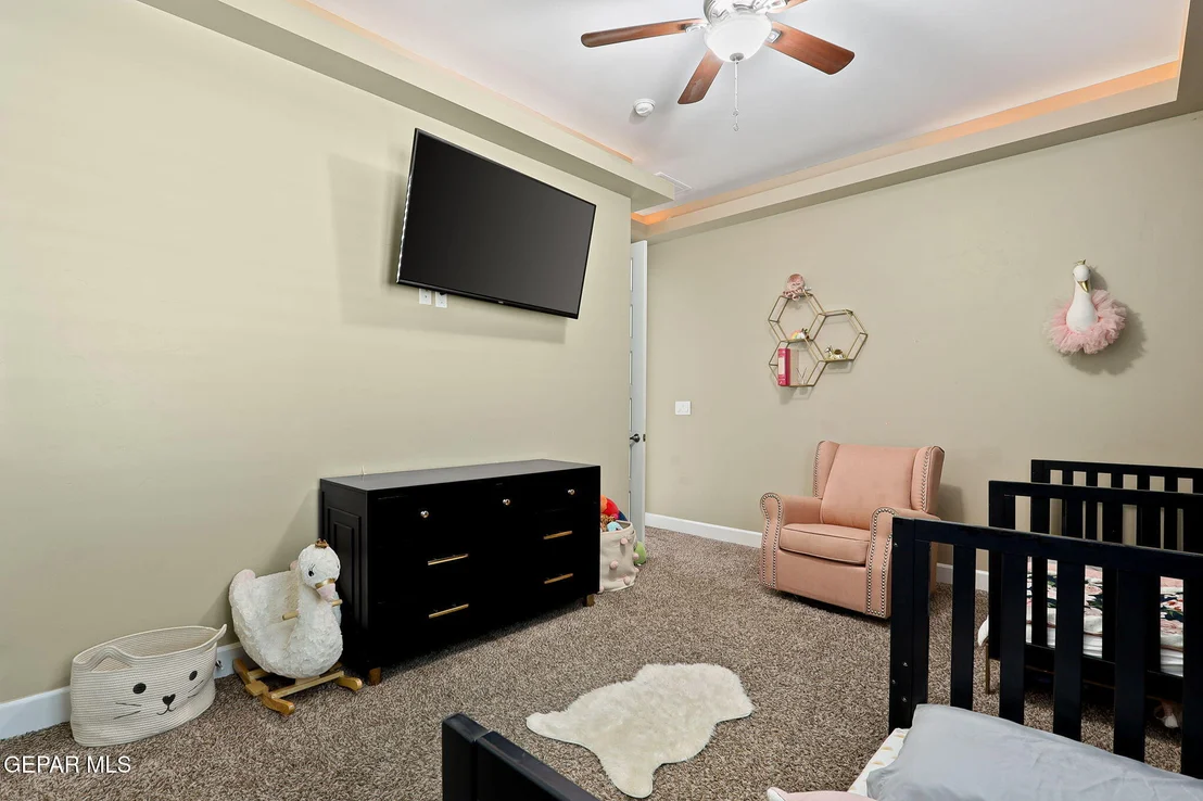 Photo of 917 Clapham Street