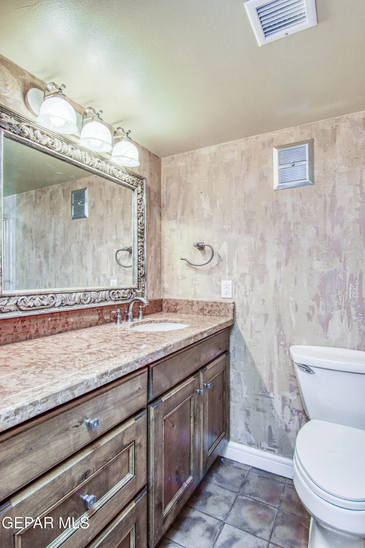 Photo of 6041 TORREY PINES Drive