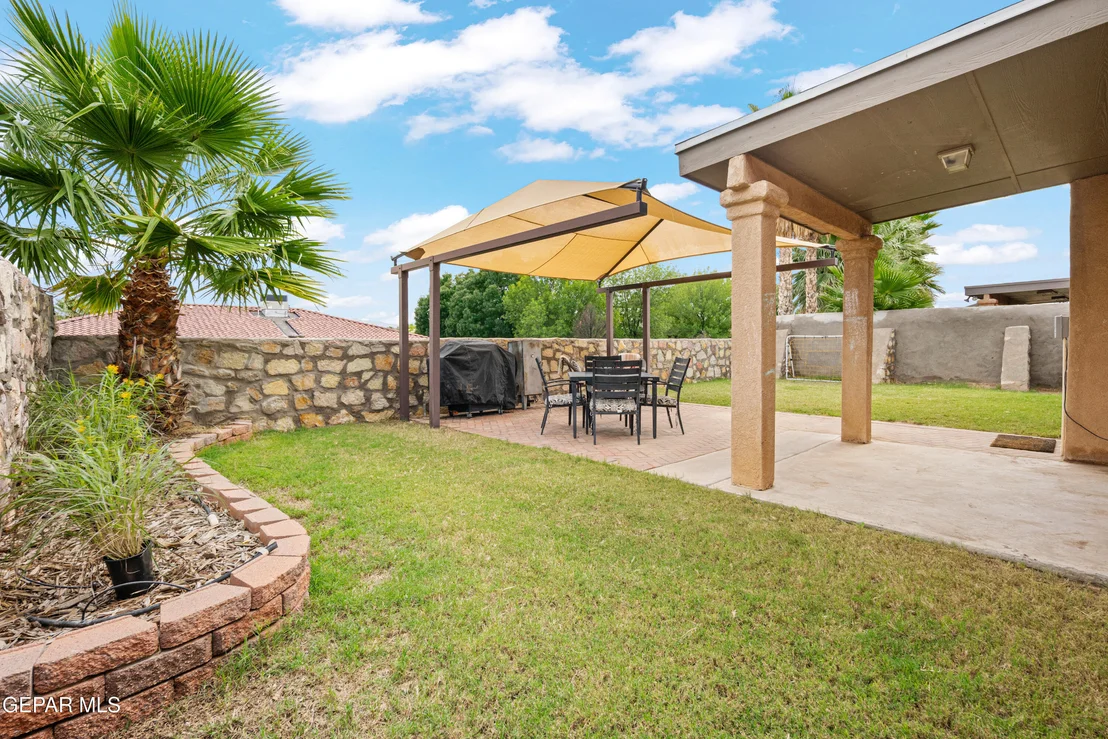 Photo of 6076 River Park Place