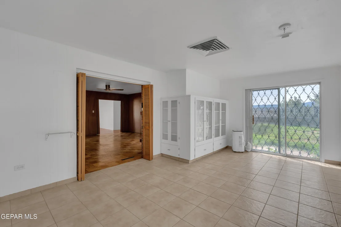 Photo of 3929 LAS VEGAS Drive