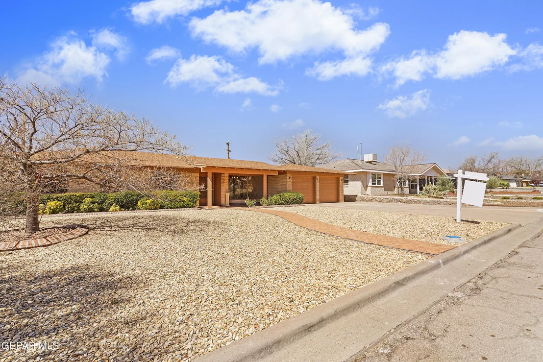 Photo of 5847 BURNING TREE Drive