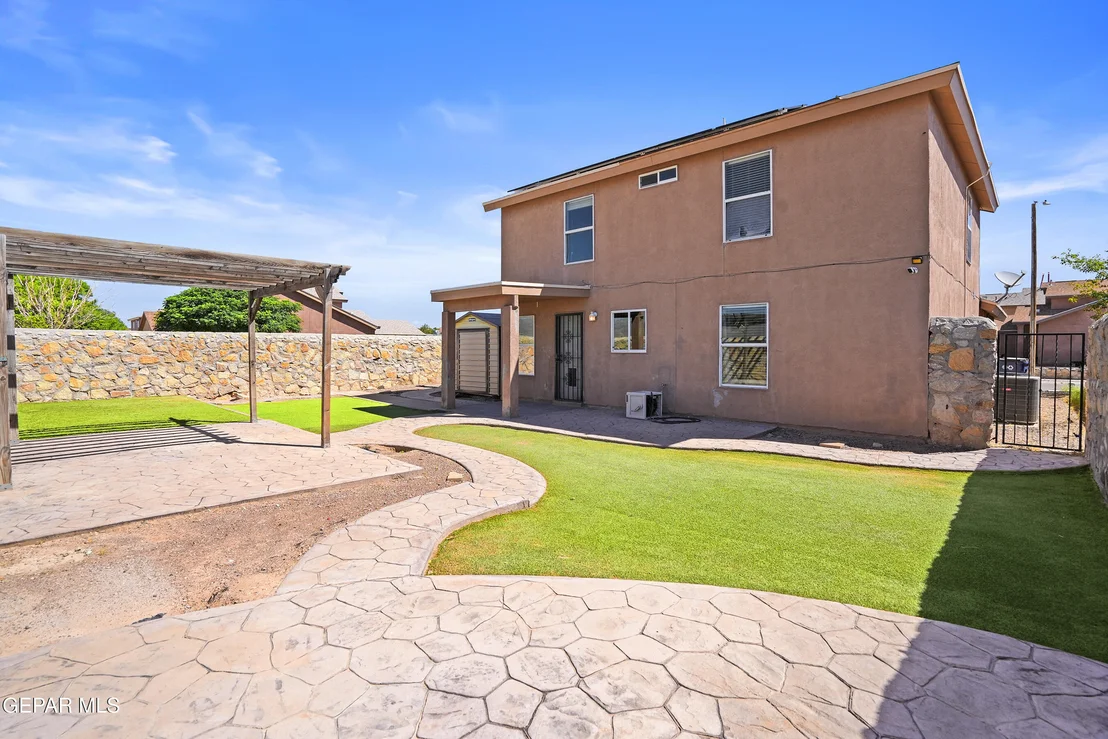 Photo of 7300 SACHET CLIFF Drive