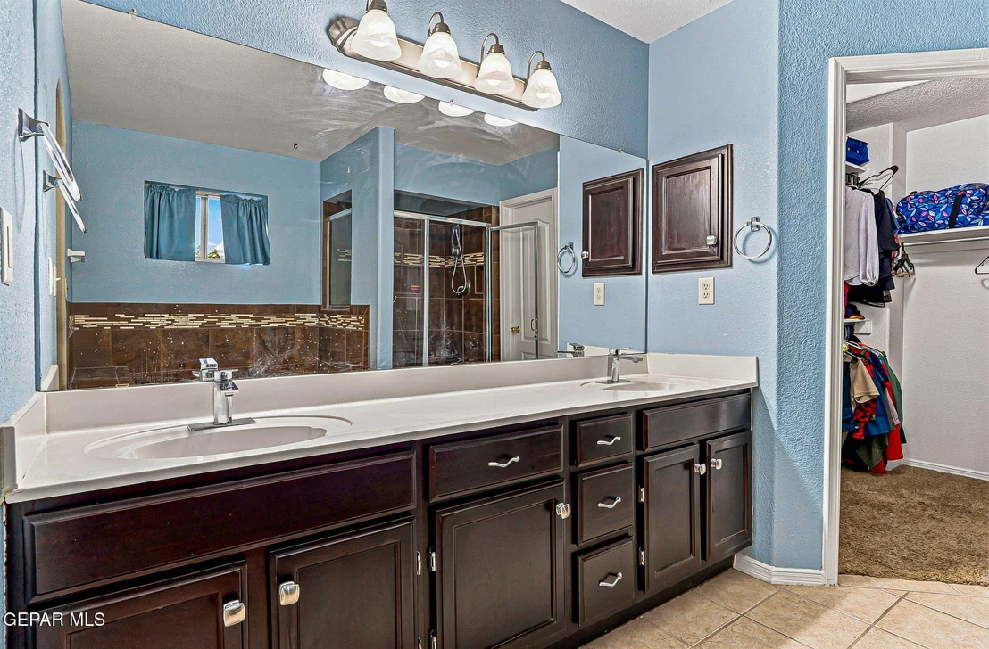 Photo of 6429 FRANKLIN RIDGE Drive