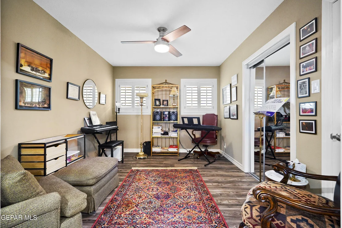 Photo of 1109 WHITAKER Lane