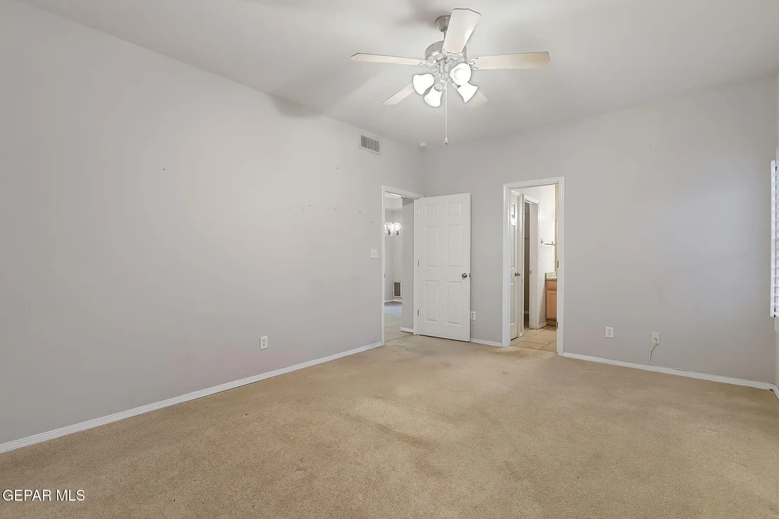 Photo of 7292 Desert Eagle Drive