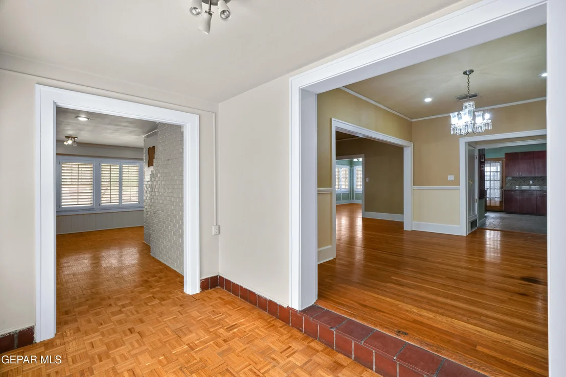 Photo of 3020 Wheeling Avenue