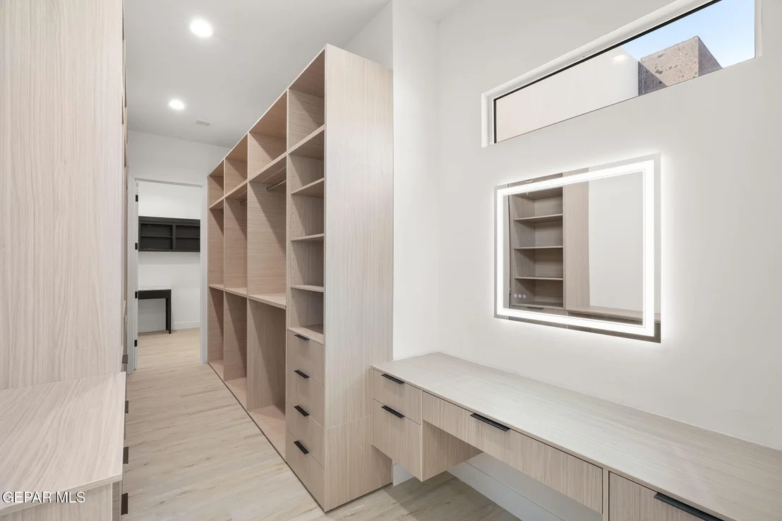 Photo of 5024 JARDINES Place