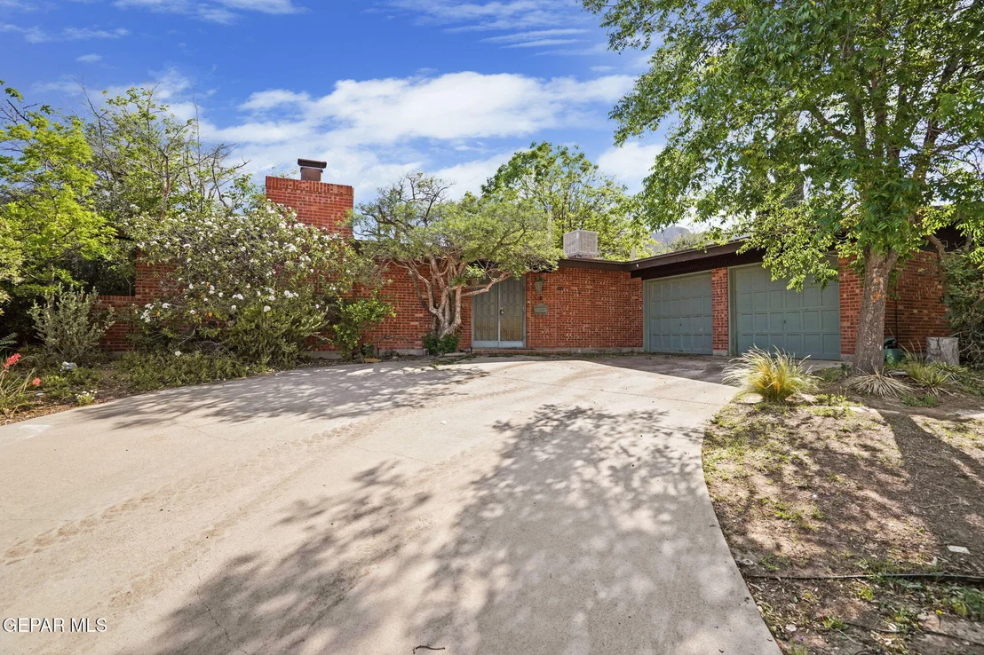 Photo of 416 POCANO Lane