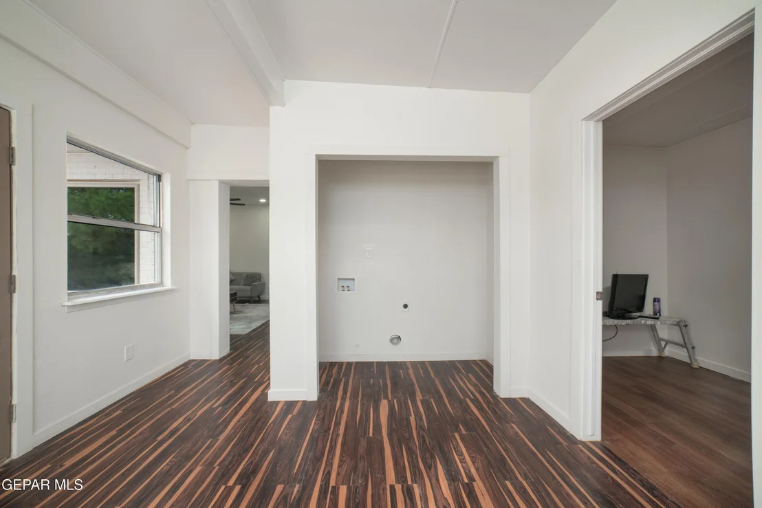 Photo of 5107 HARLAN Drive