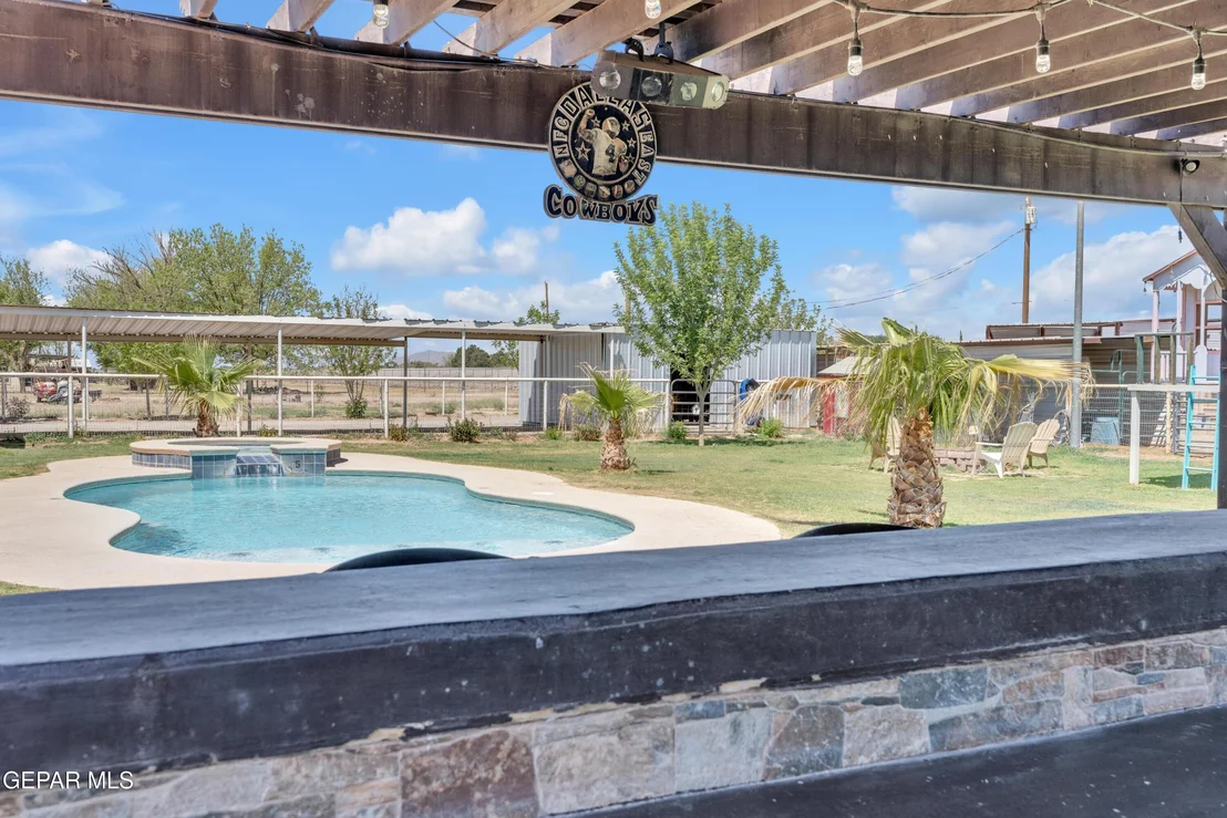 Photo of 7692 River View Drive