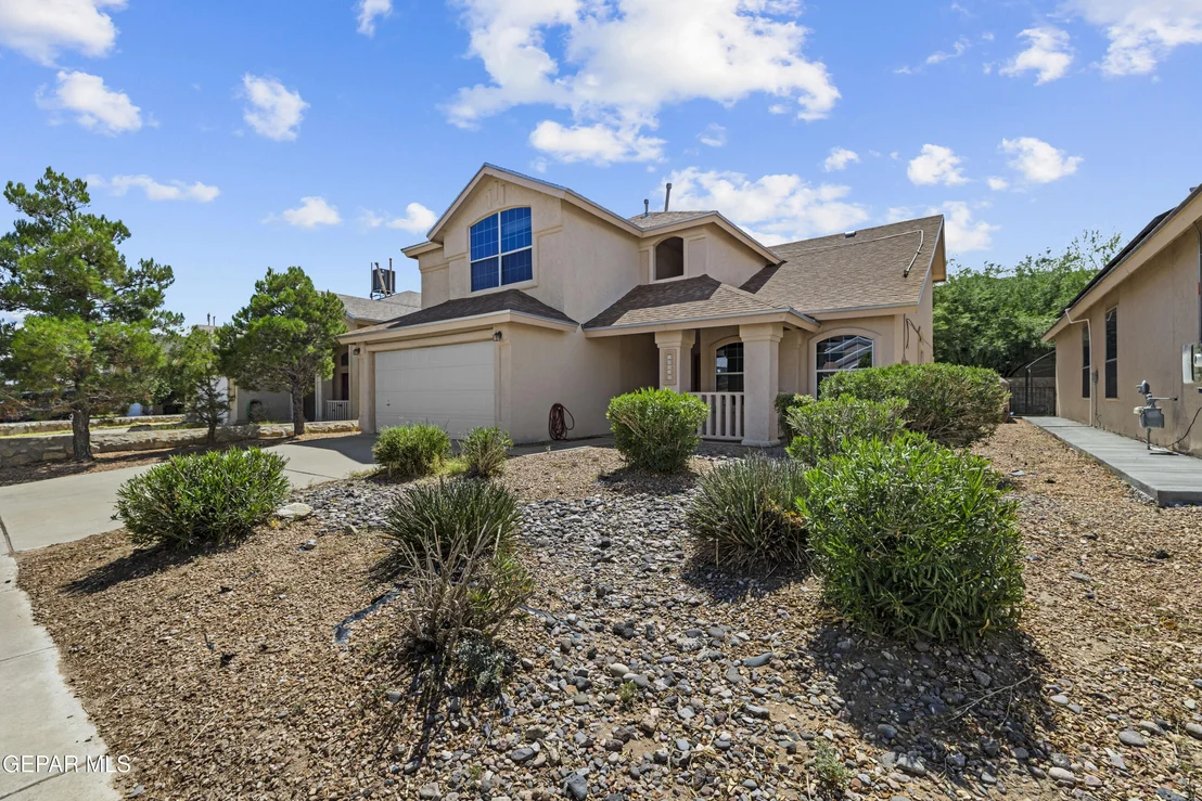 Photo of 10817 WALDEN POND Street