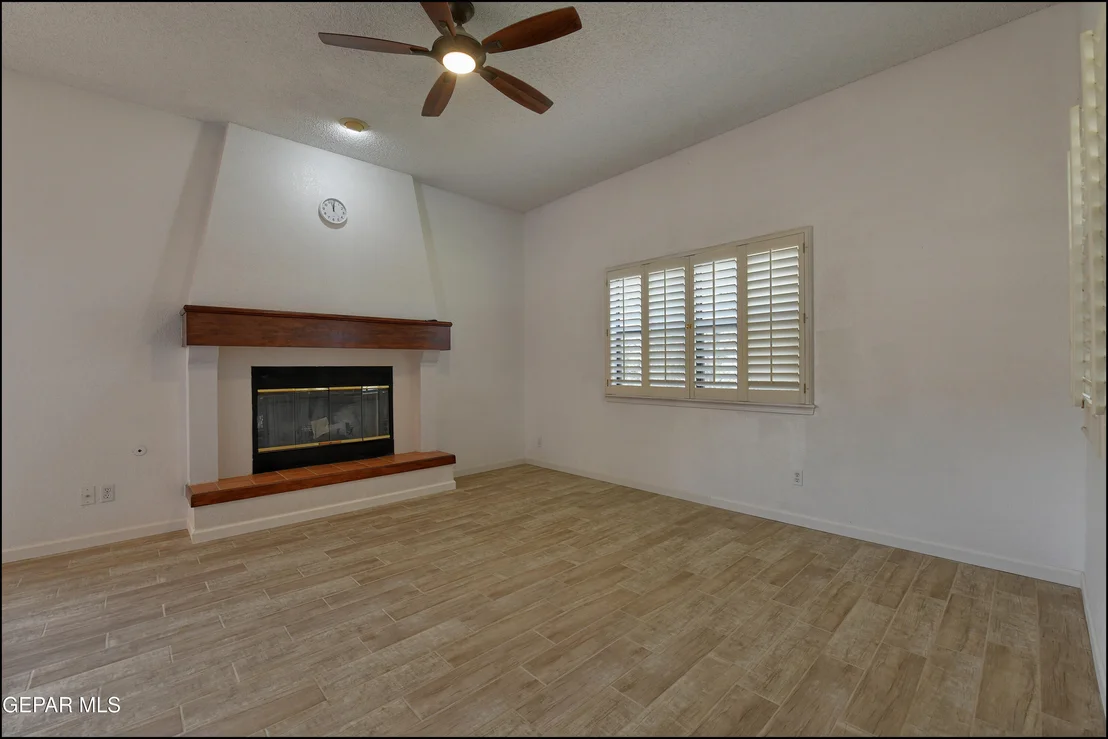 Photo of 829 DULCE TIERRA Drive