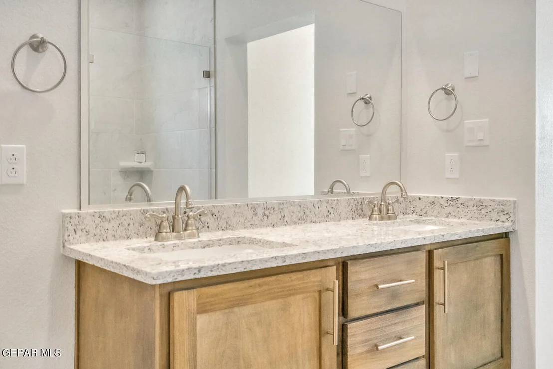 Photo of 15216 Concentrate Avenue