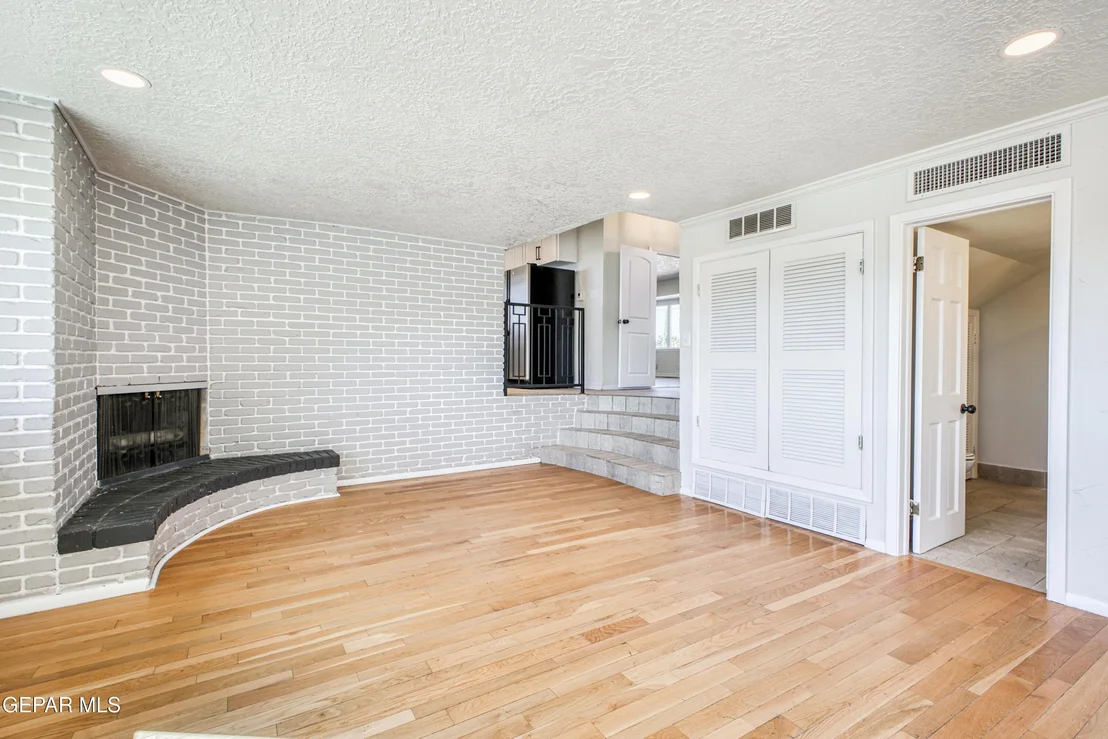 Photo of 6253 WESTWIND Drive