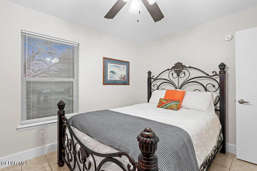 Photo of 10053 Foothill Drive