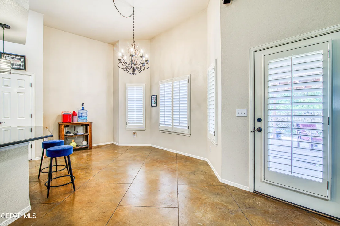 Photo of 5800 ANGEL Street
