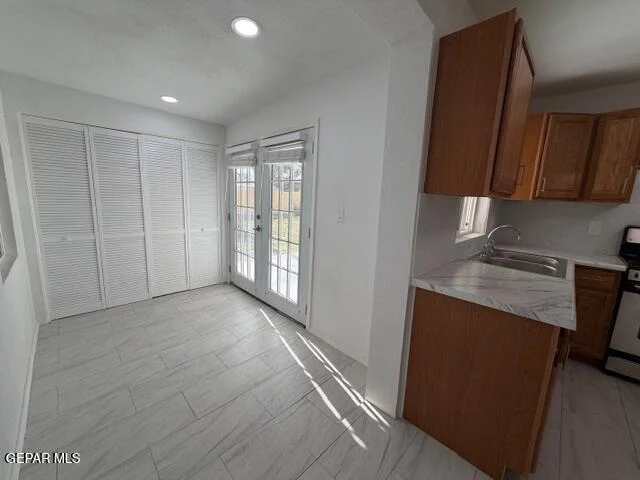 Photo of 7860 Holly Place