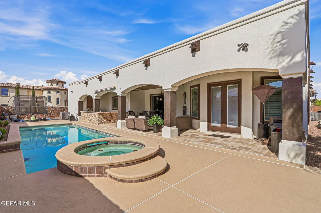 Photo of 899 Cortona Place