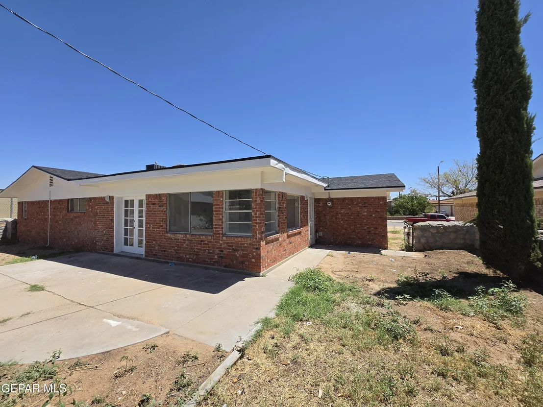 Photo of 2705 FIERRO Drive