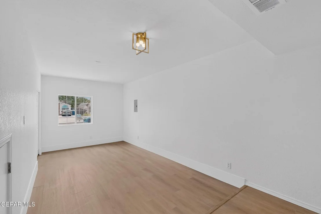 Photo of 12036 KINGS CREST Drive