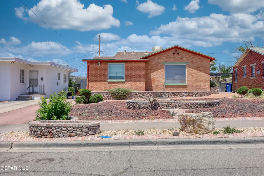 Photo of 1629 SAINT JOHNS Drive