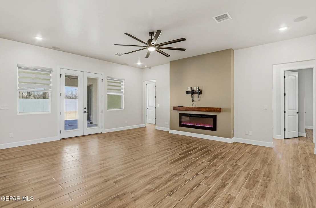 Photo of 12329 SUGDEN Road