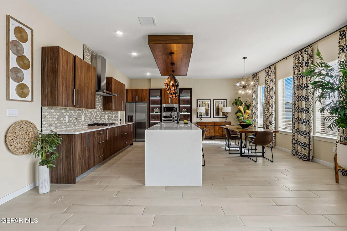 Photo of 980 WILLOW RIVER Drive
