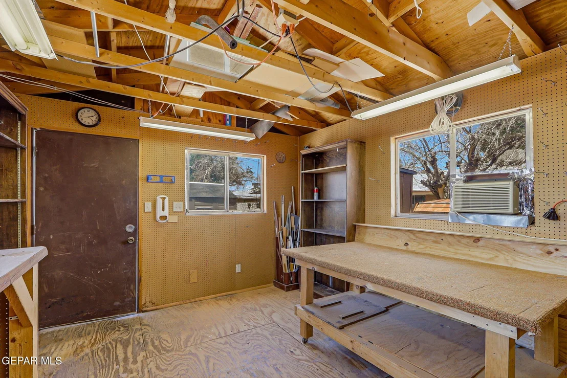 Photo of 10161 BERMUDA Avenue