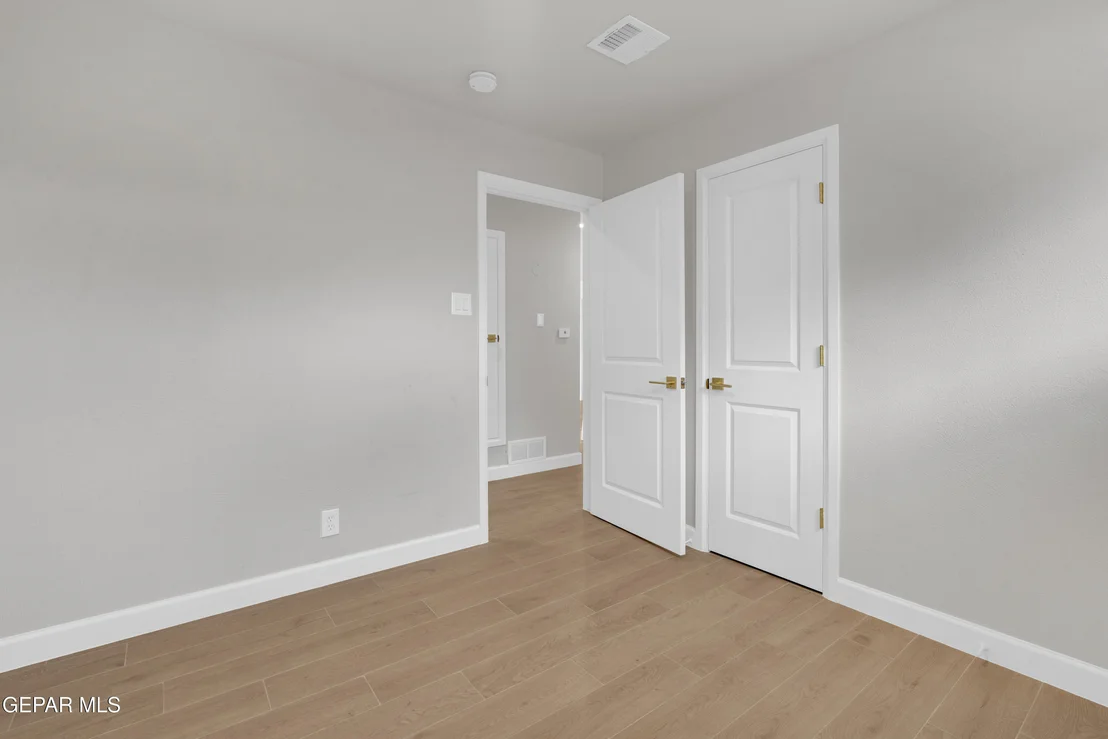 Photo of 9524 RALEIGH Drive