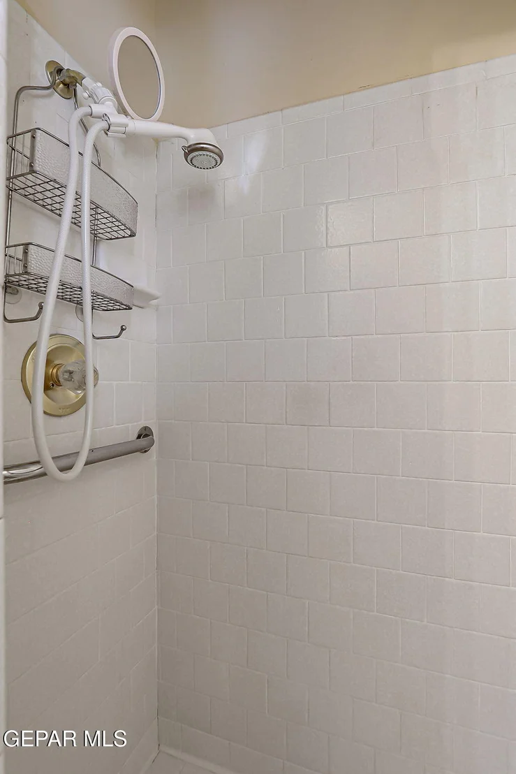 Photo of 10401 Springwood Drive