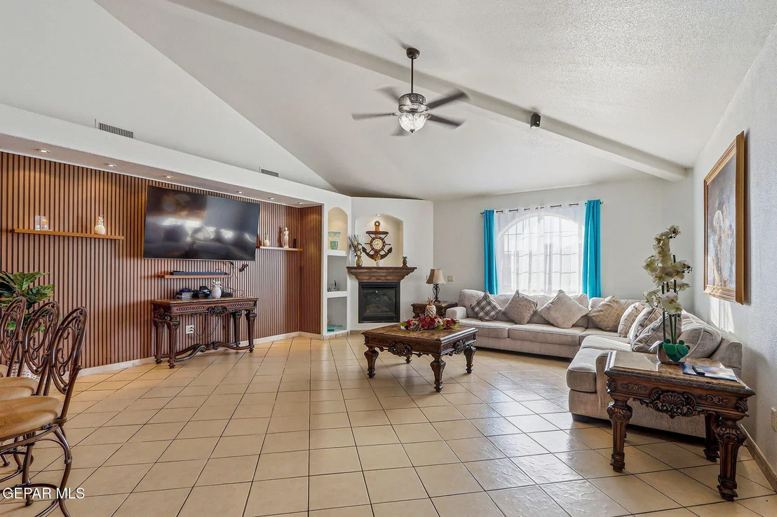 Photo of 411 BURKETT Drive