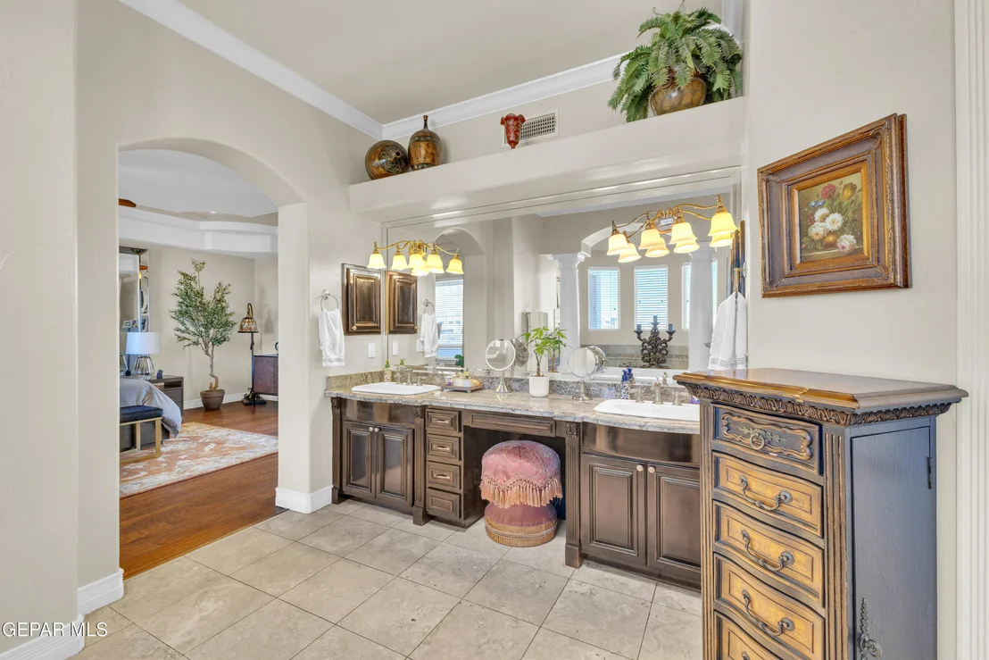 Photo of 1237 CALLE LAGO