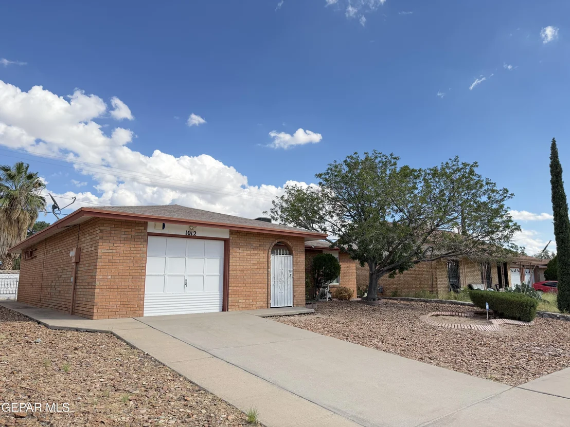 Photo of 1012 ONEIDA Drive