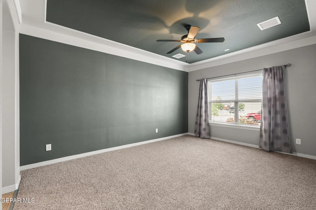 Photo of 654 DARLINGTON Drive